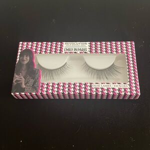 Revolution Emily In Paris False Lashes